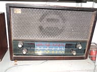 Rádio antigo.